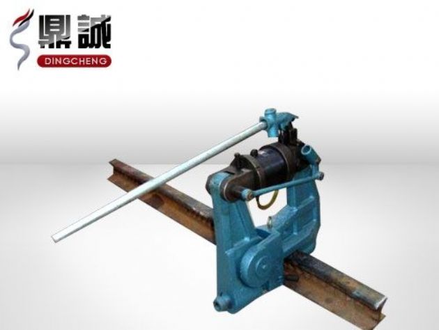 點擊查看詳細信息<br>標題：液壓鋼軌擠孔機 閱讀次數(shù)：4199